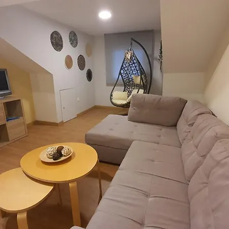 Downtown With Parking Next To Subway 公寓 *