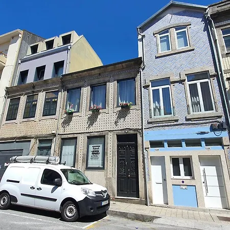 Downtown With Parking Next To Subway Apartamento *