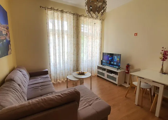 Downtown With Parking Next To Subway *