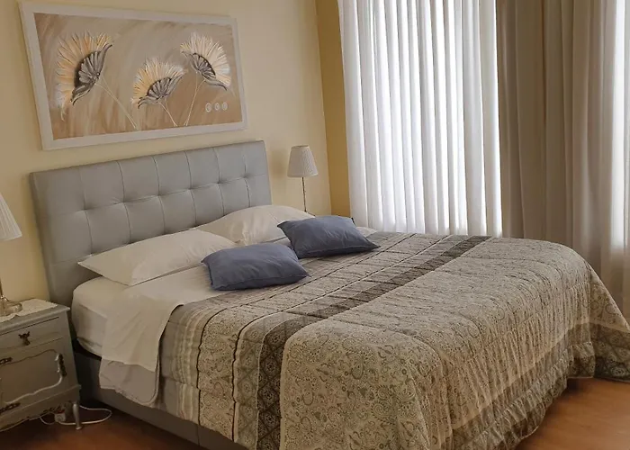 Downtown With Parking Next To Subway *