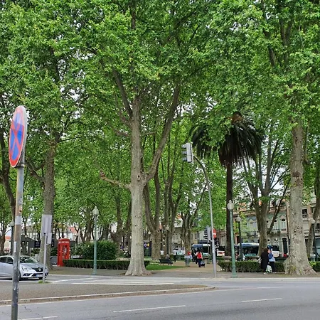 Downtown With Parking Next To Subway * Porto