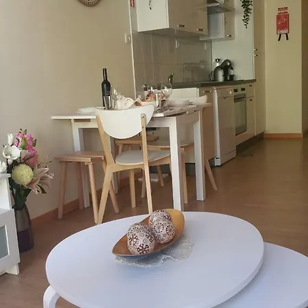 Downtown With Parking Next To Subway Apartment Porto