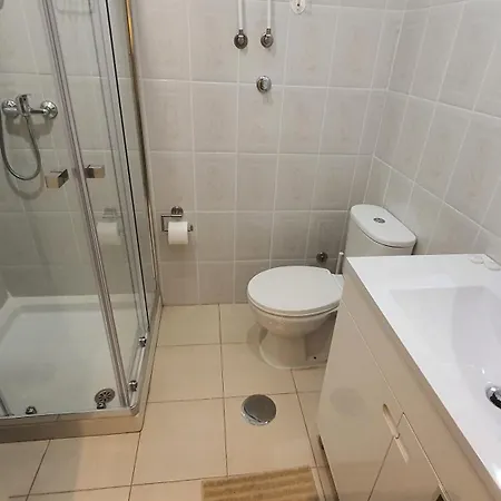 Downtown With Parking Next To Subway Appartamento