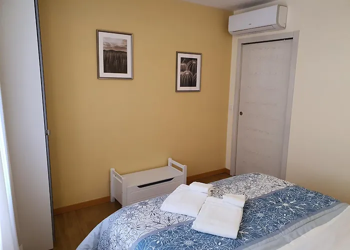 Downtown With Parking Next To Subway Porto